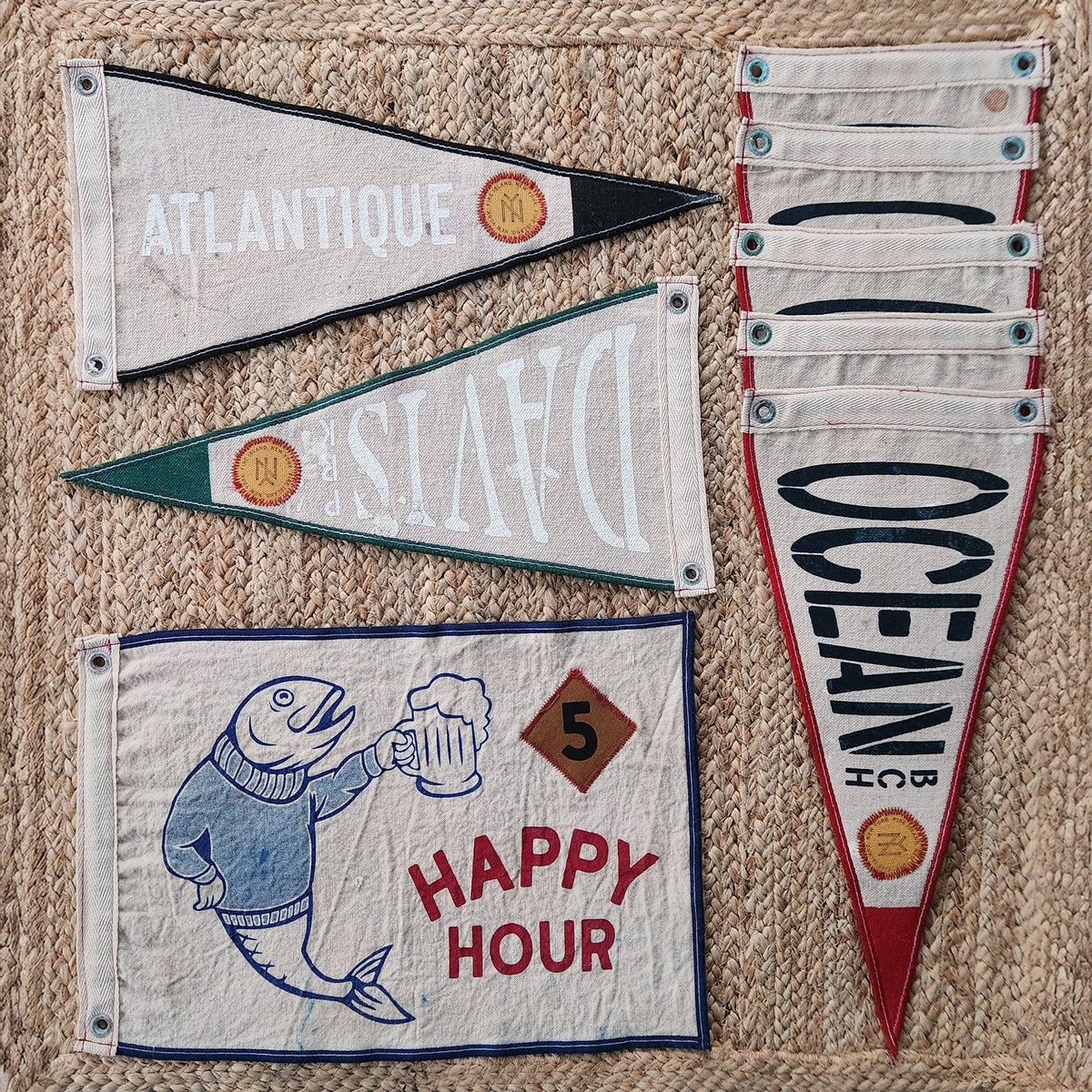 PENNANTS + FLAGS – Points East